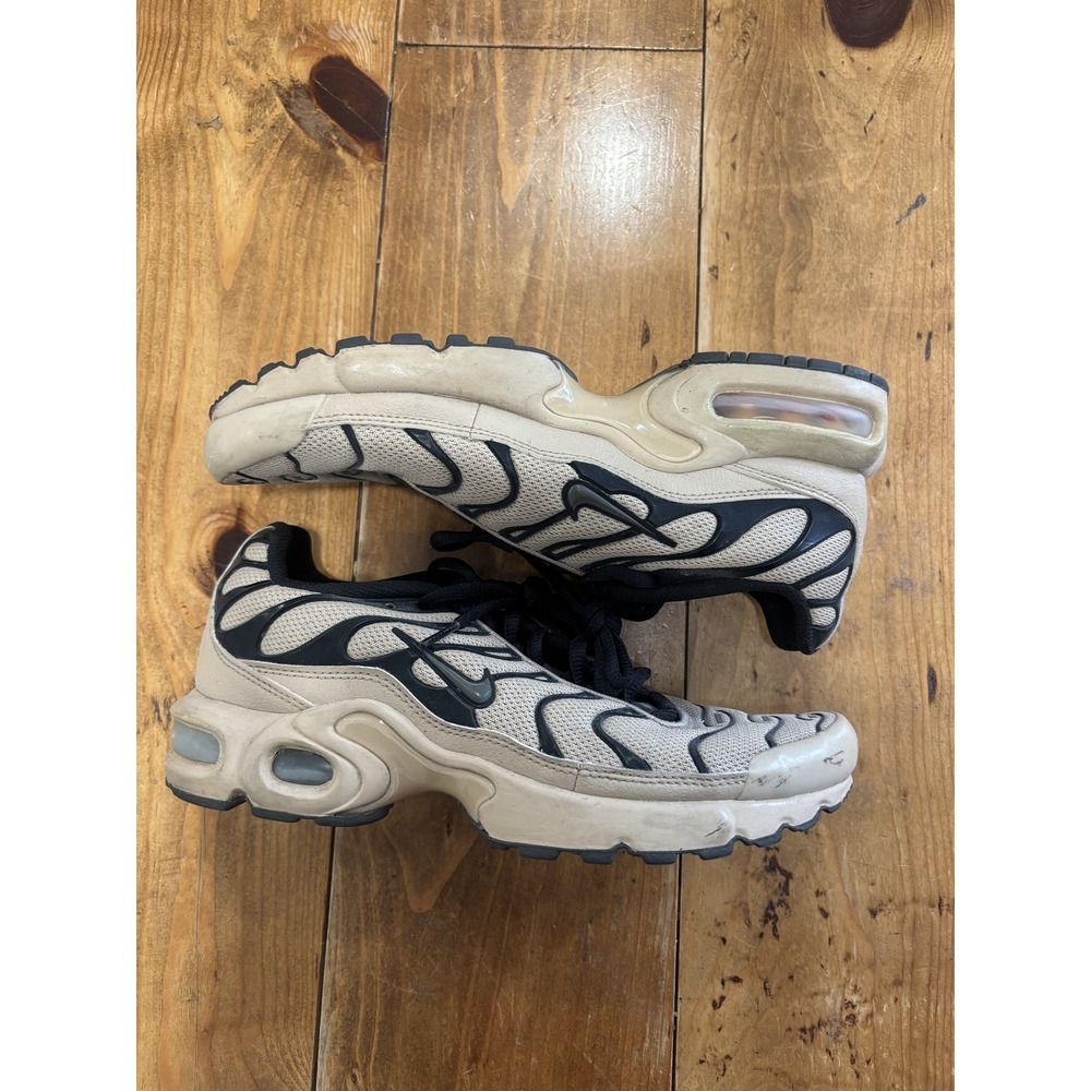 Nike Air Max Plus TN Kids Youth 6.5Y‎ Beige Black Running Shoes Sneakers